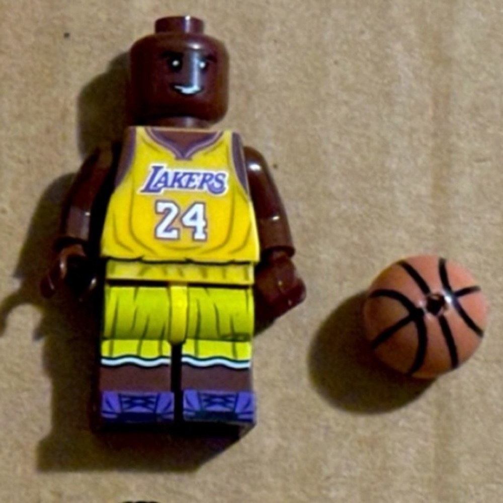 LEGO #24 Kobe Bryant NBA Basketball Mini Figures NEW